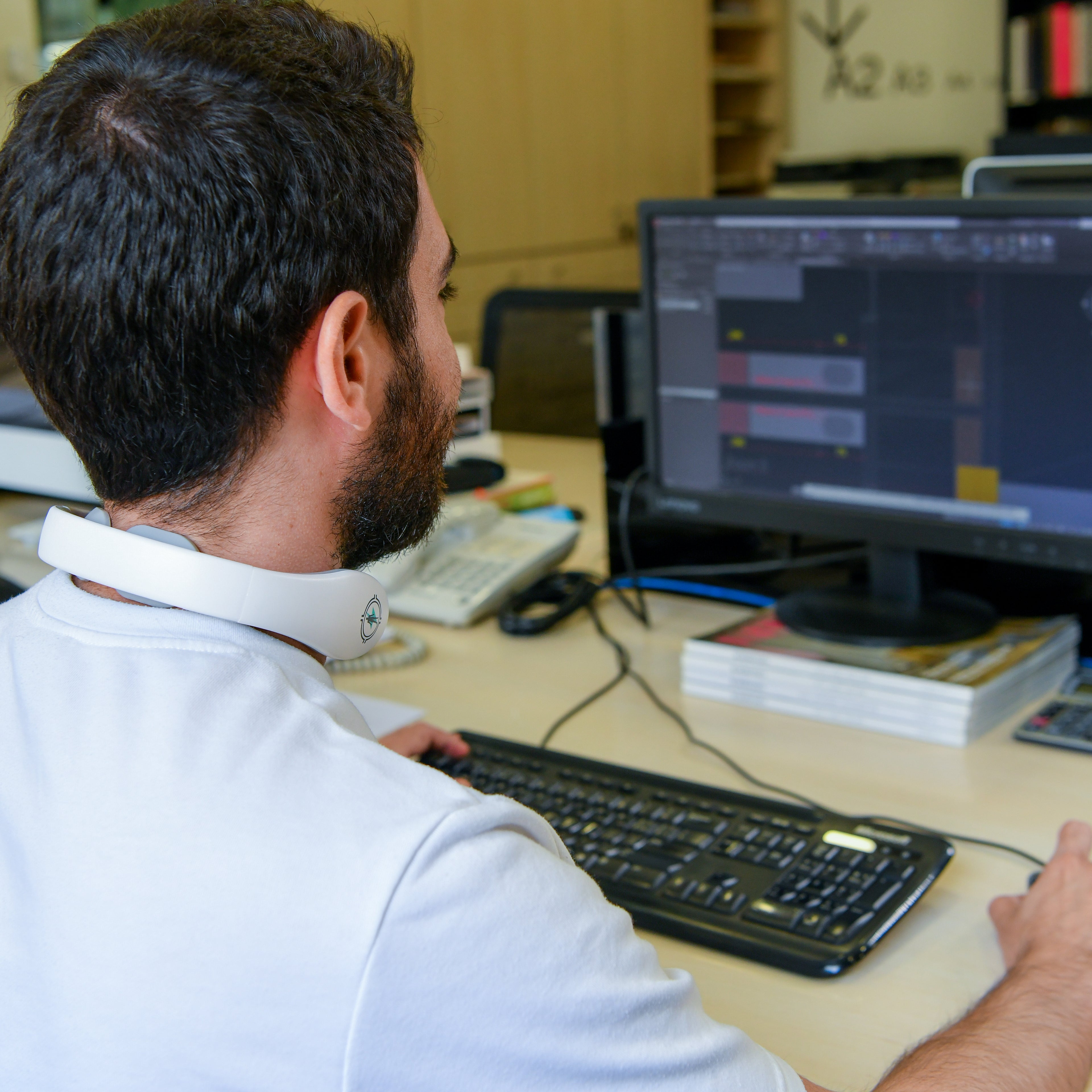 Necklux™ - Neck Pain Reliever